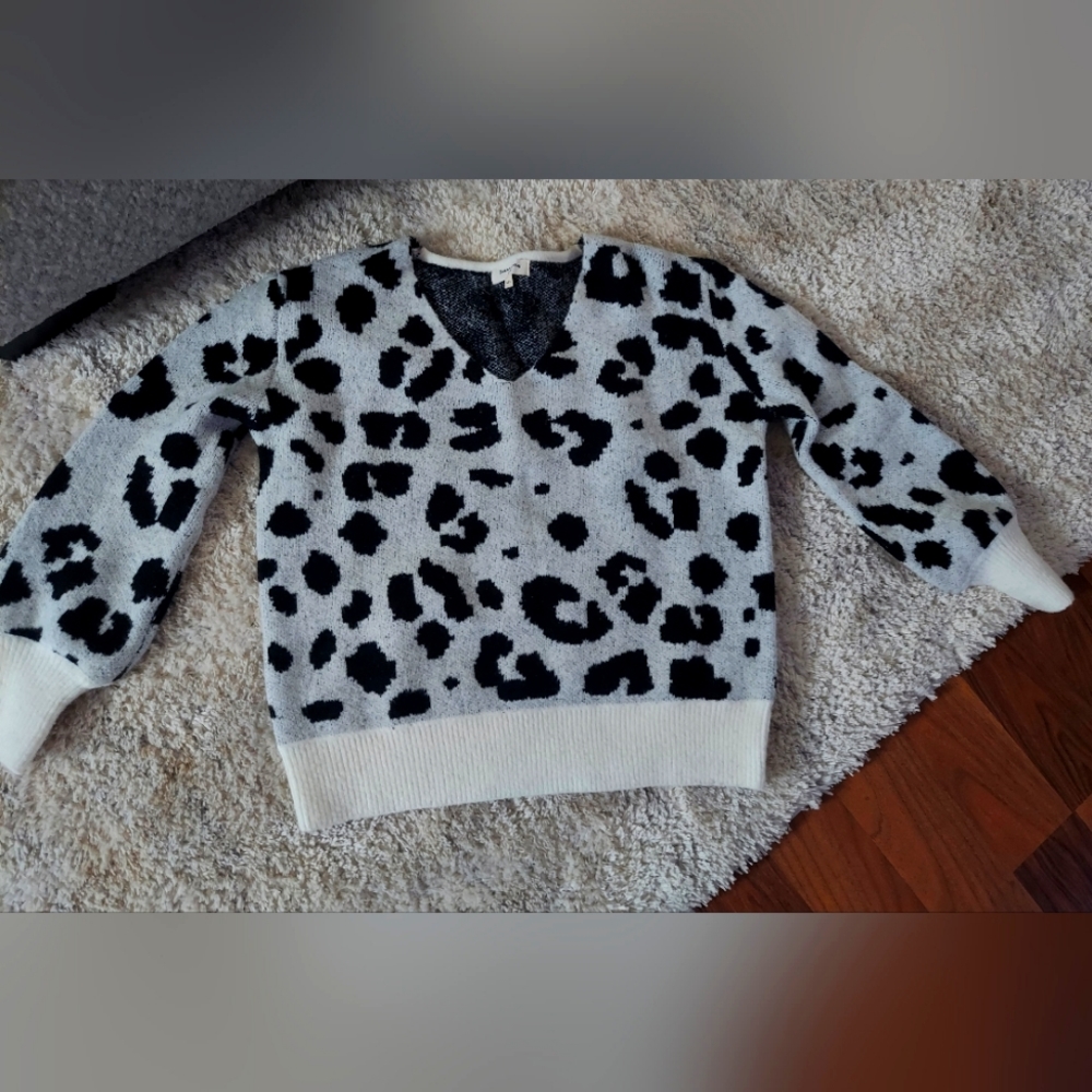 Sweet Lovely By Jen Long Sleeve v-neck sweater